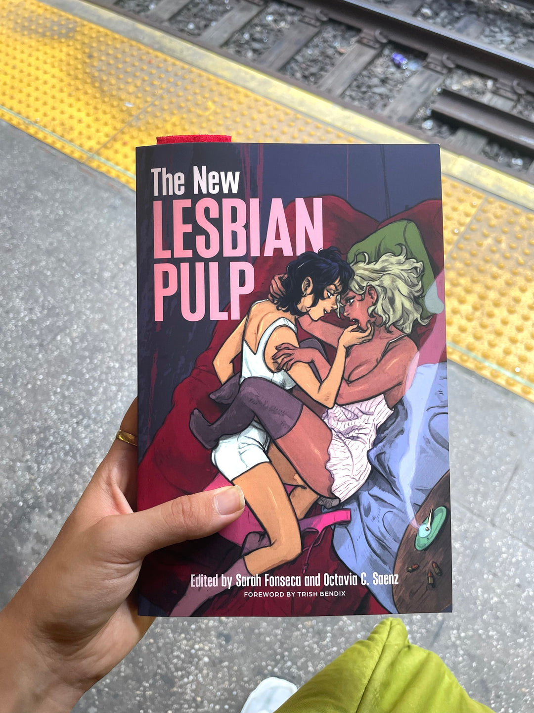 Now Available | THE NEW LESBIAN PULP anthology is here!